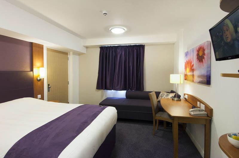 Premier Inn Coventry East Exterior foto